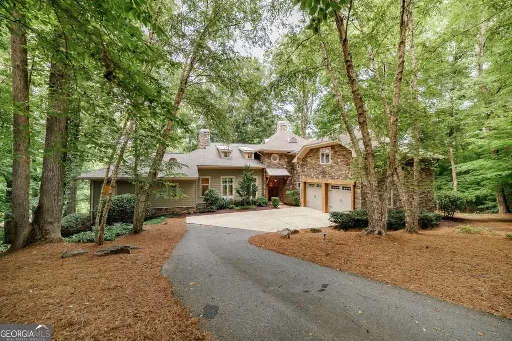 38 River Shoals Drive, Athens