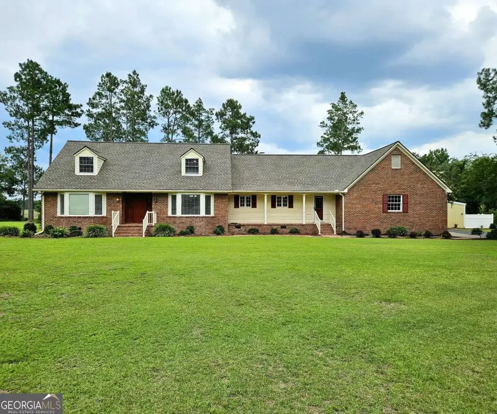 12772 Hwy 122, Pavo