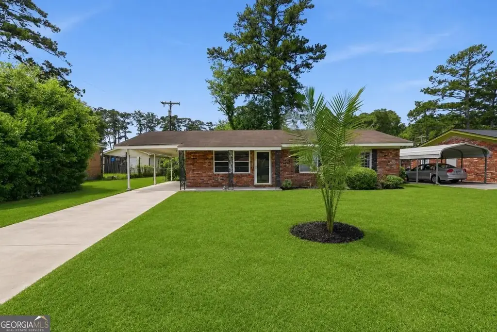 4 Lucian Circle, Savannah