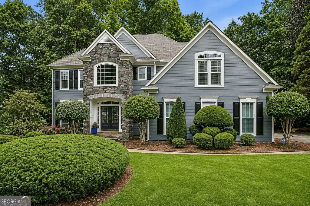 265 Hidden Lake Drive, Fayetteville