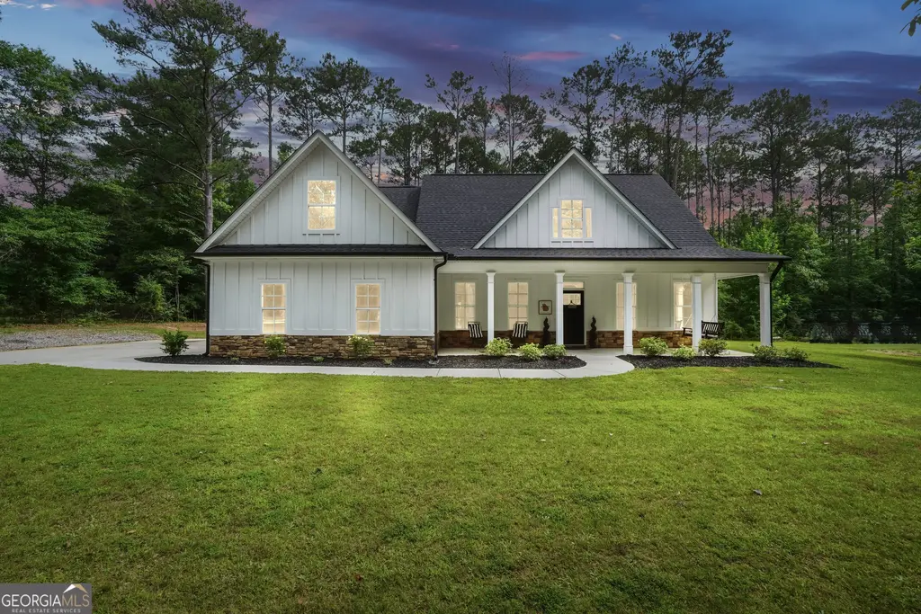 1577 Stark Road, Jackson