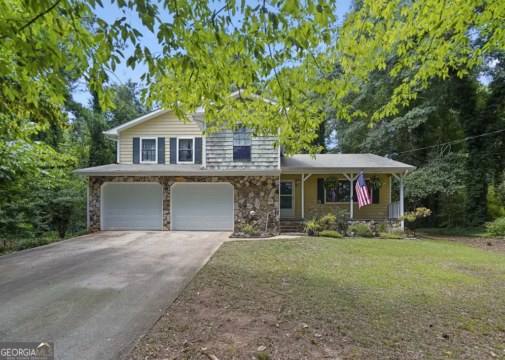 131 Jennifer Lane, McDonough