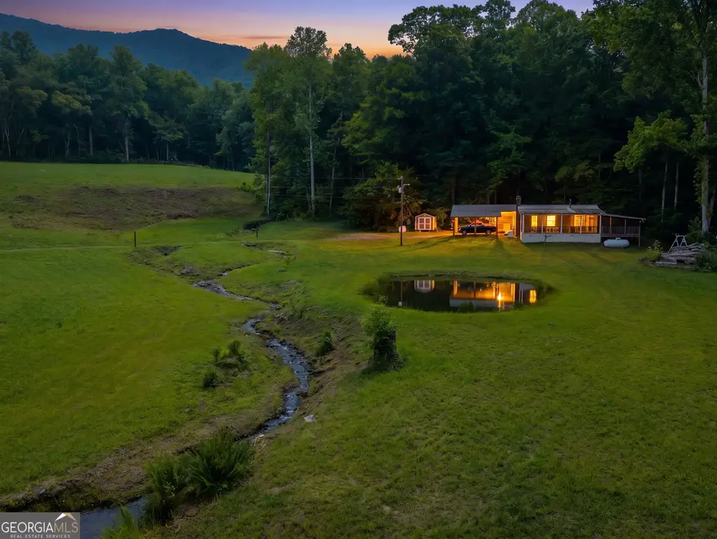 1449 Muskrat Creek Road, Hayesville