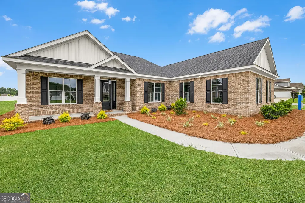 120 Stadium Drive, Guyton