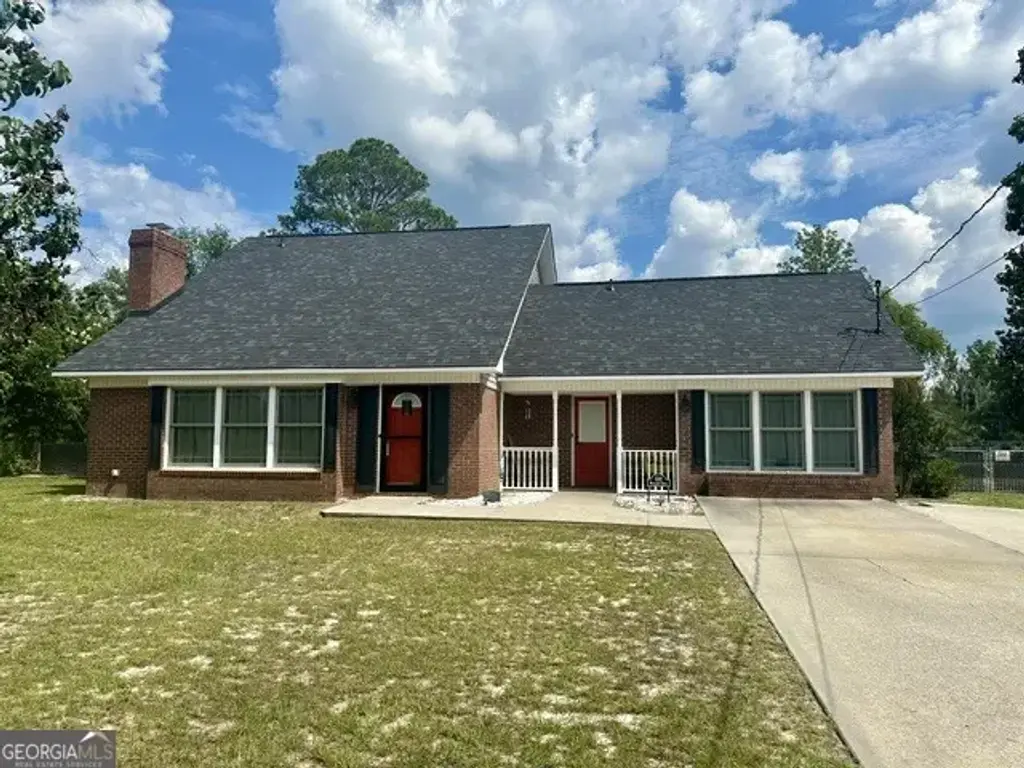 1332 Woodlawn Circle, Vidalia
