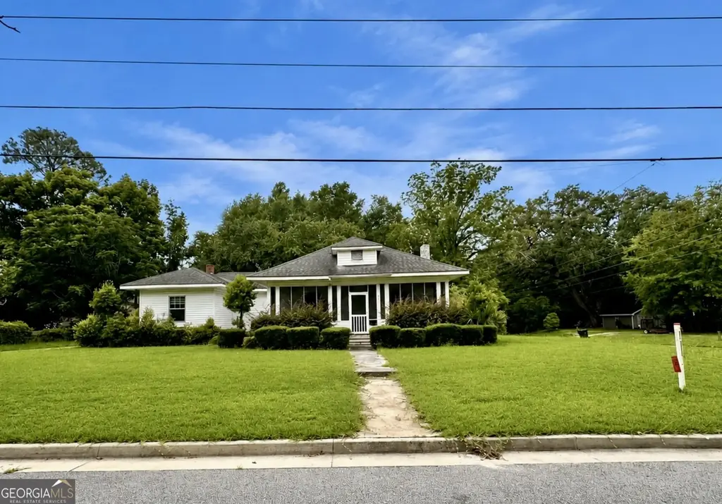 502 Dewey Street, Waycross