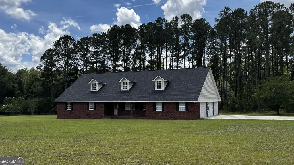 144 Live Oak Lane, Claxton