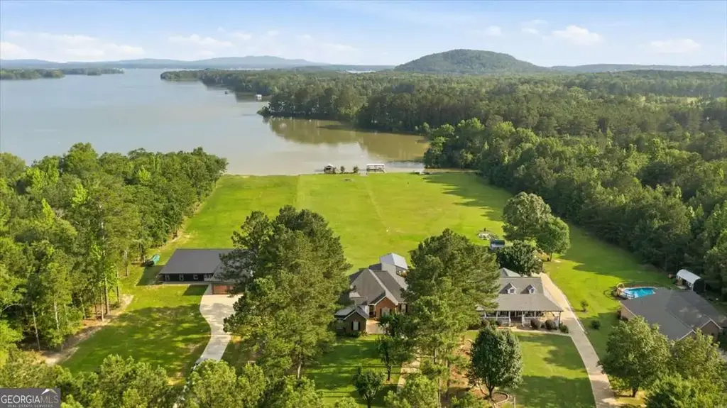 1590 County Road 136, Cedar Bluff