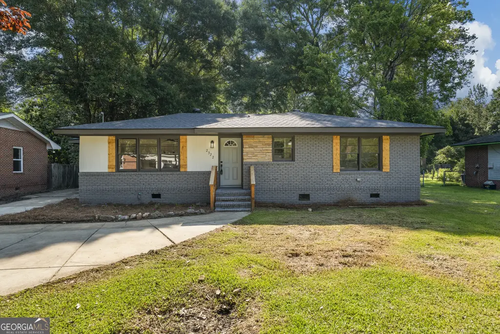 2322 Laurel Drive, Columbus