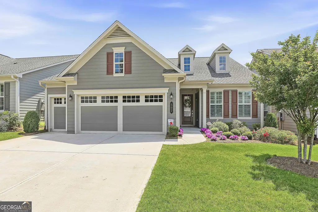 502 Hazelnut Drive, Peachtree City