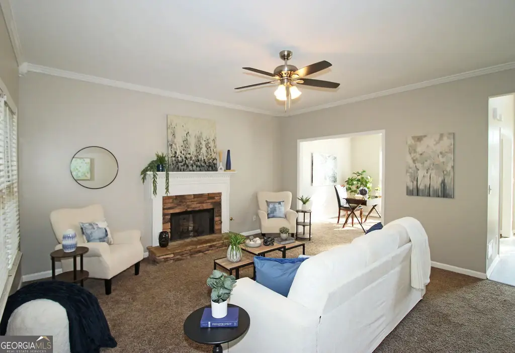1213 Kingsbury Lane, Powder Springs