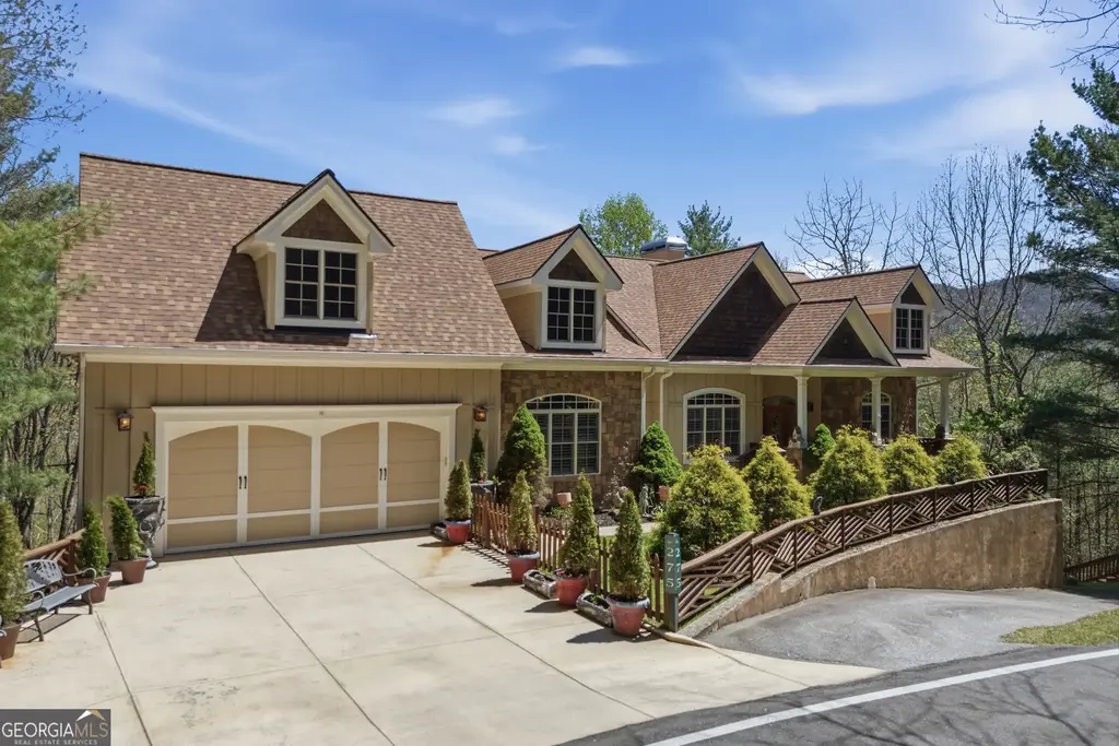 275 E Sugarbush Drive, Sky Valley