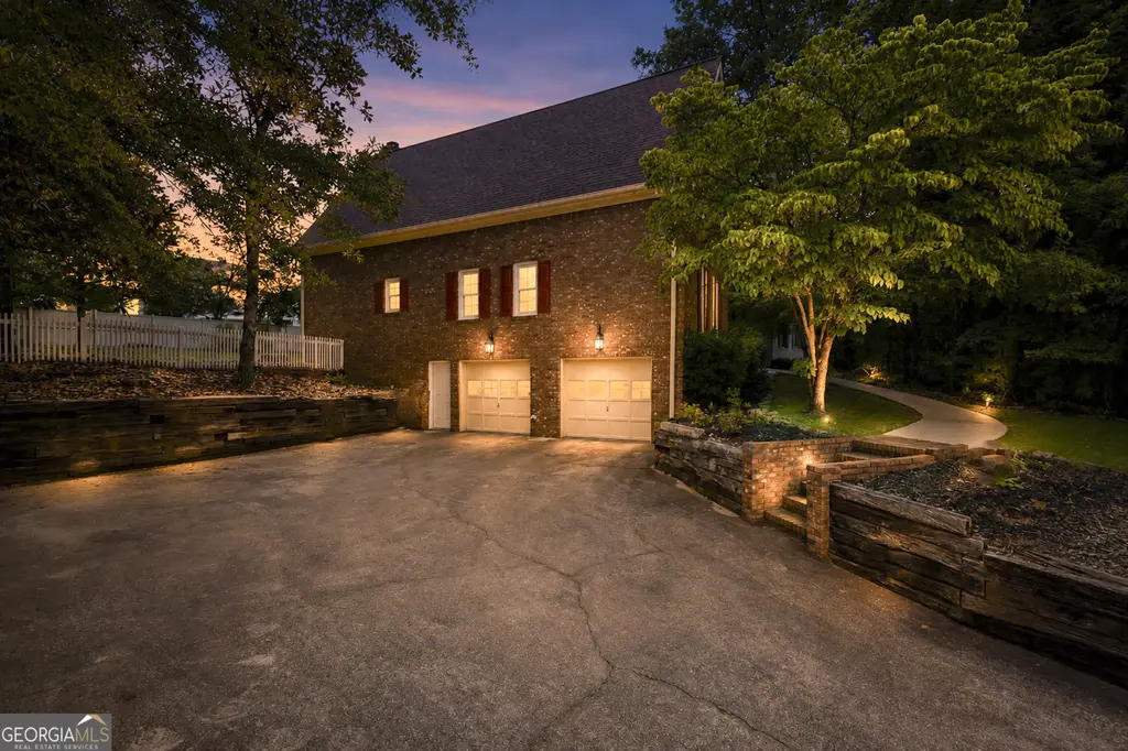 3190 Hampton Ridge Way, Snellville