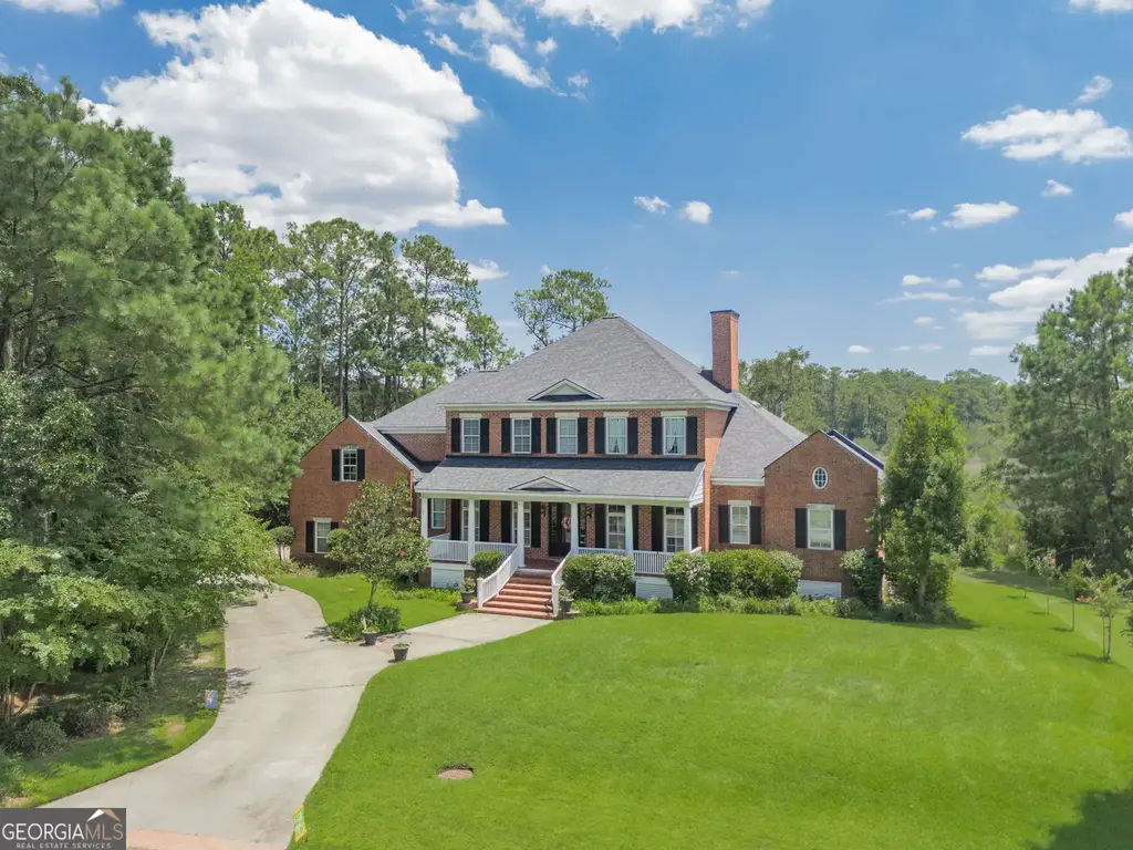 1 Cedar View Drive, Savannah
