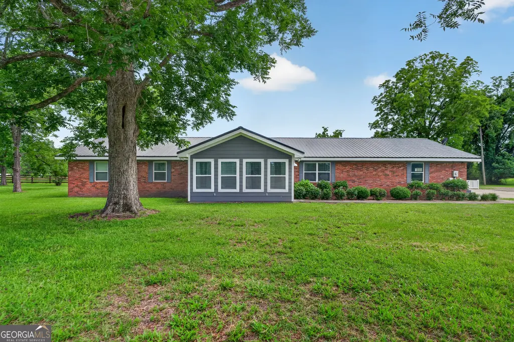 5349 Johnson Place, Waycross