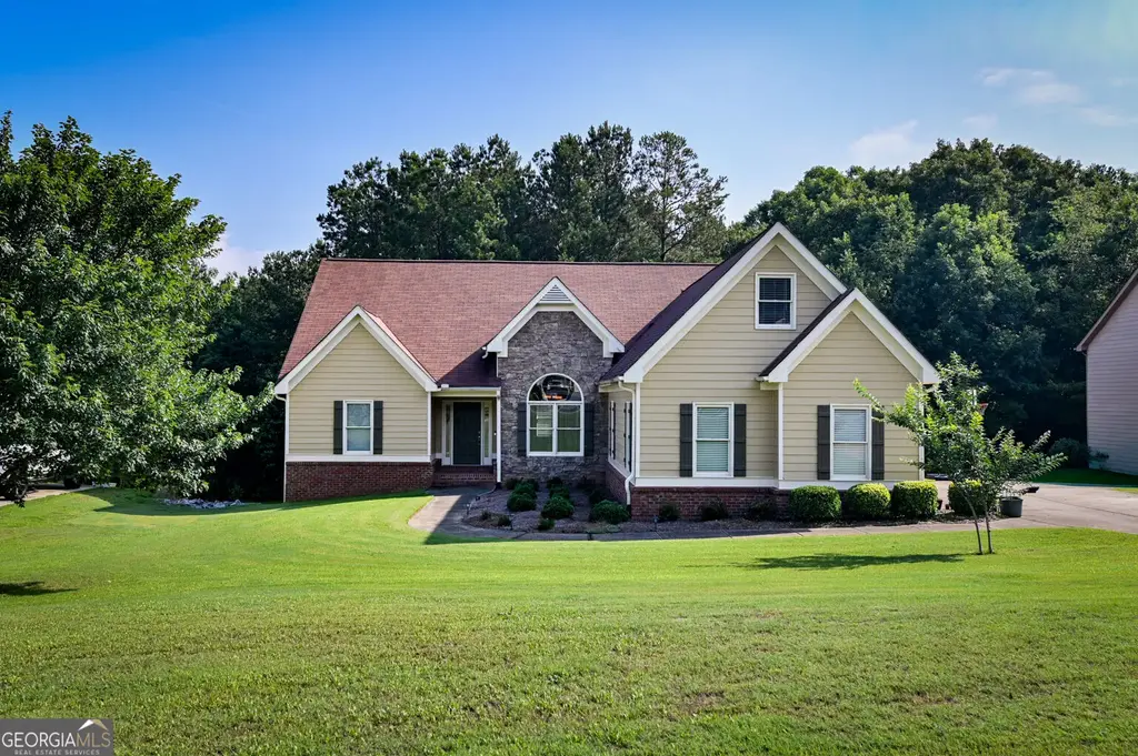 725 Lincoln Drive, Winder