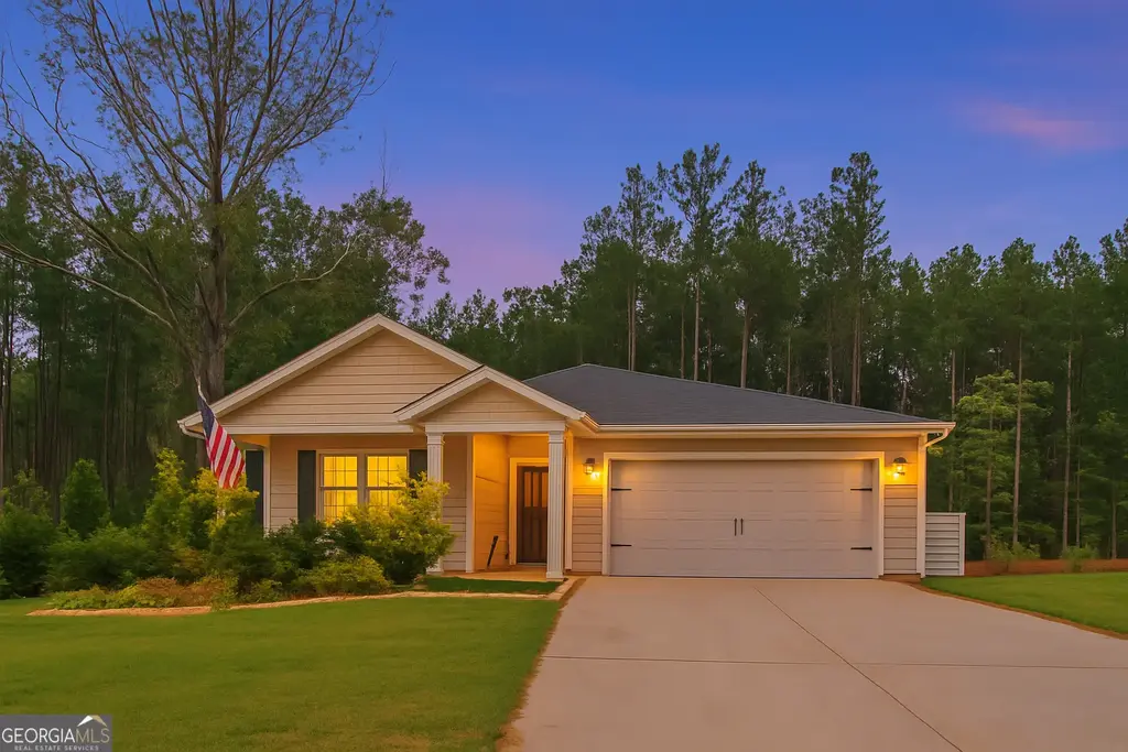 944 Hunter Welch Parkway, Luthersville