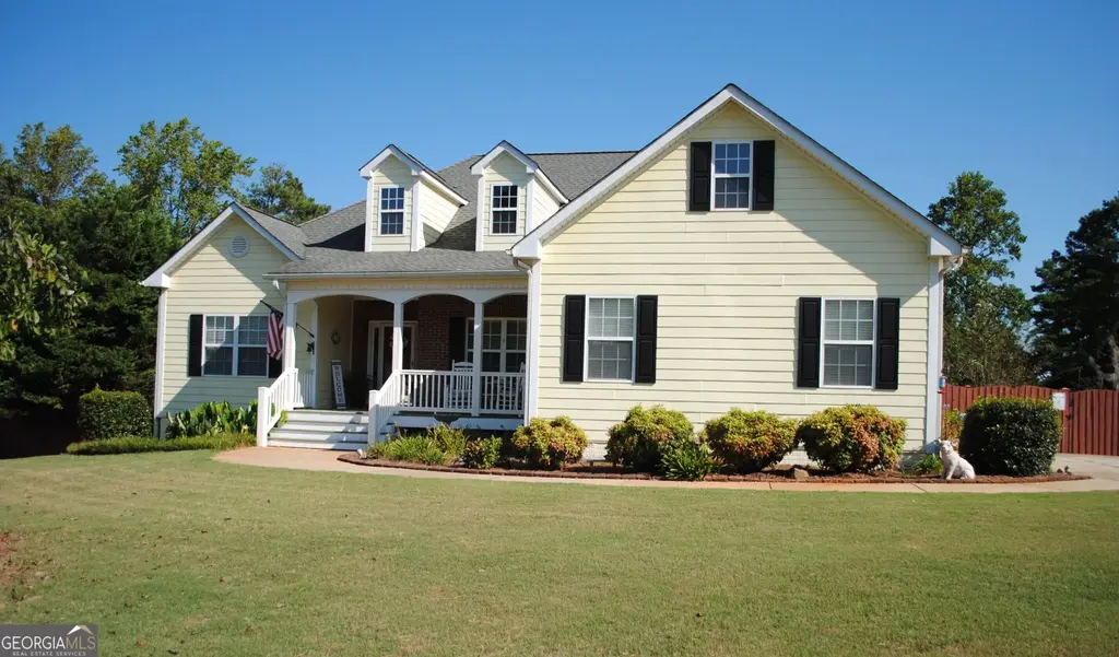 250 Rock Mill Trail, Senoia