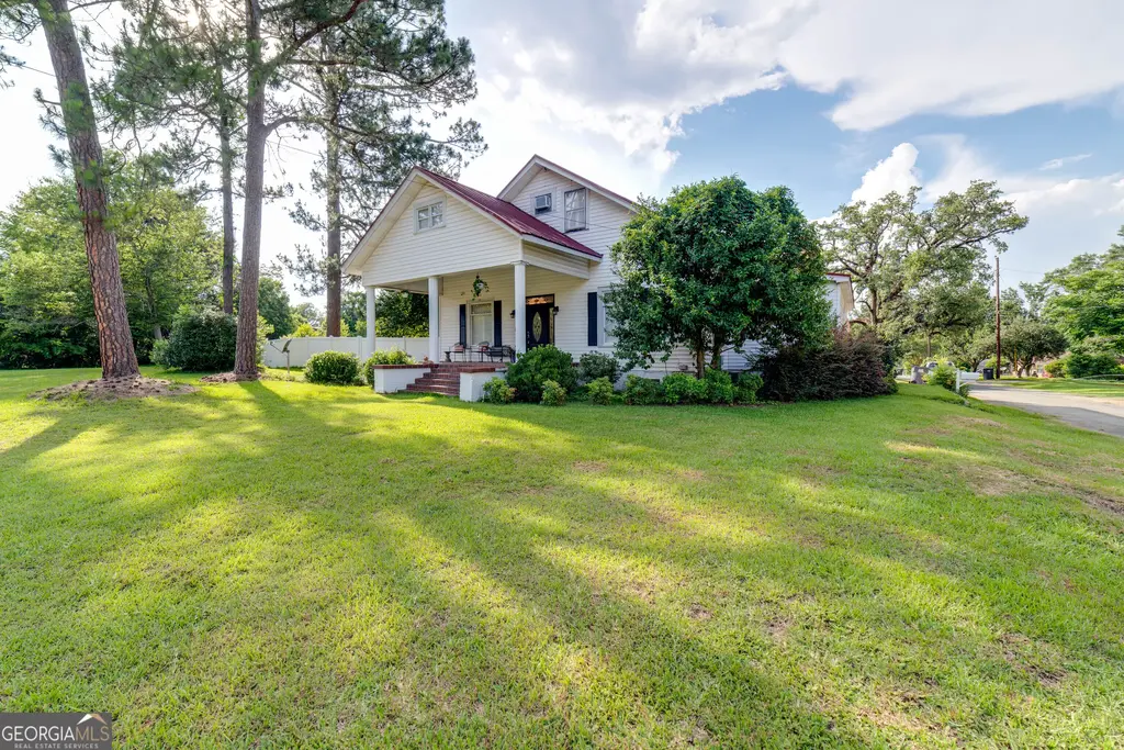 73 Maxwell Street Se, Arlington