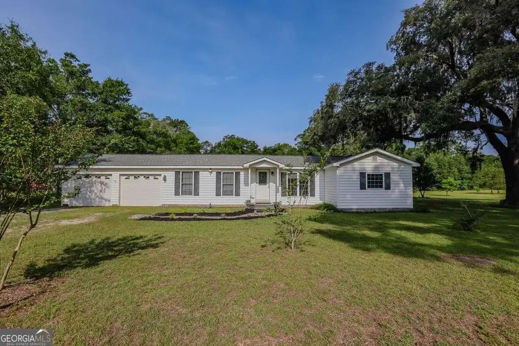 1492 Sand Hill Road, Guyton