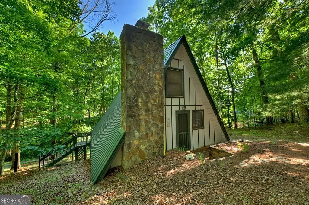 32 Lake Front Drive, Morganton