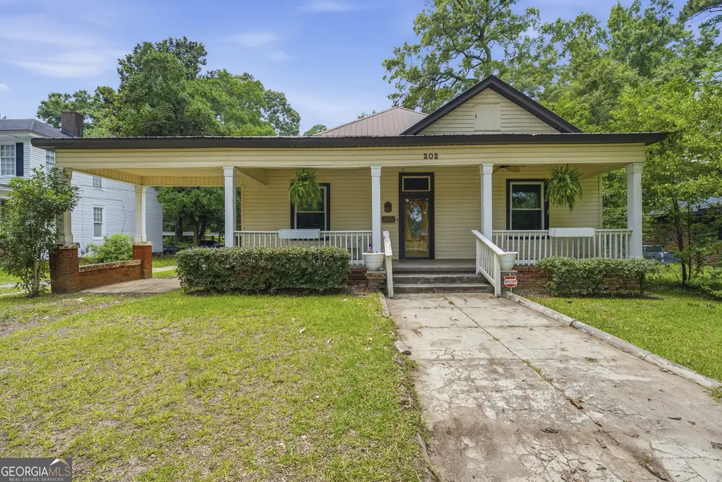 202 Everett Square, Fort Valley