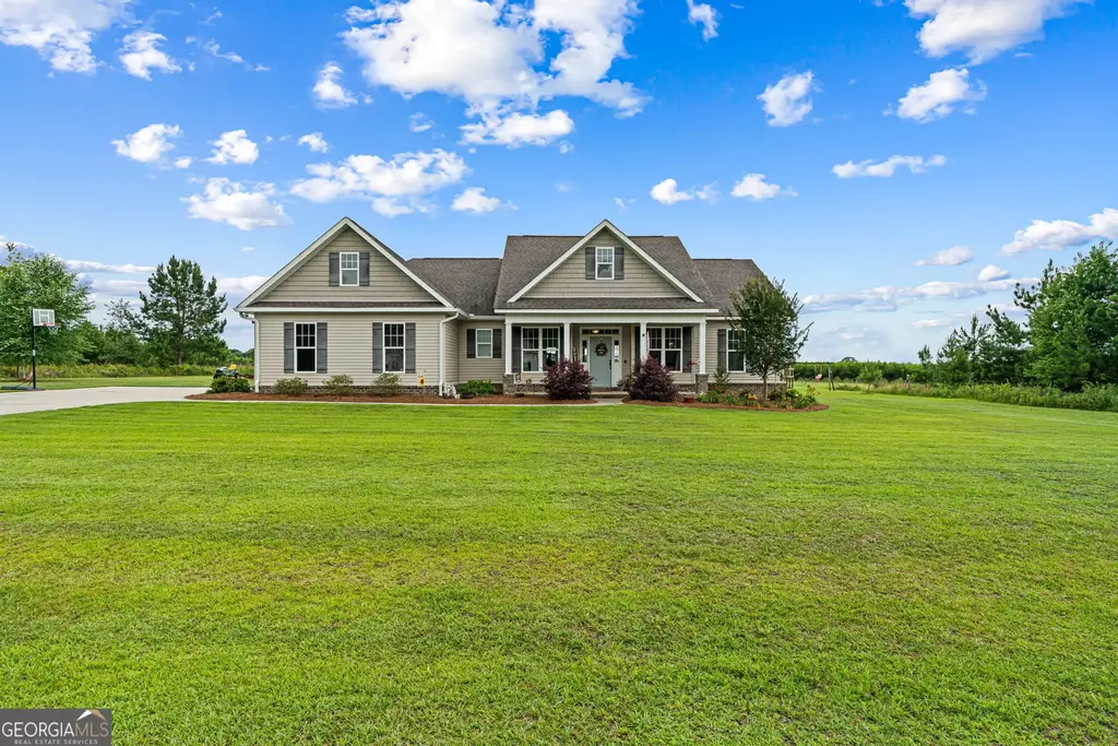 180 Woodland Trail, Cochran