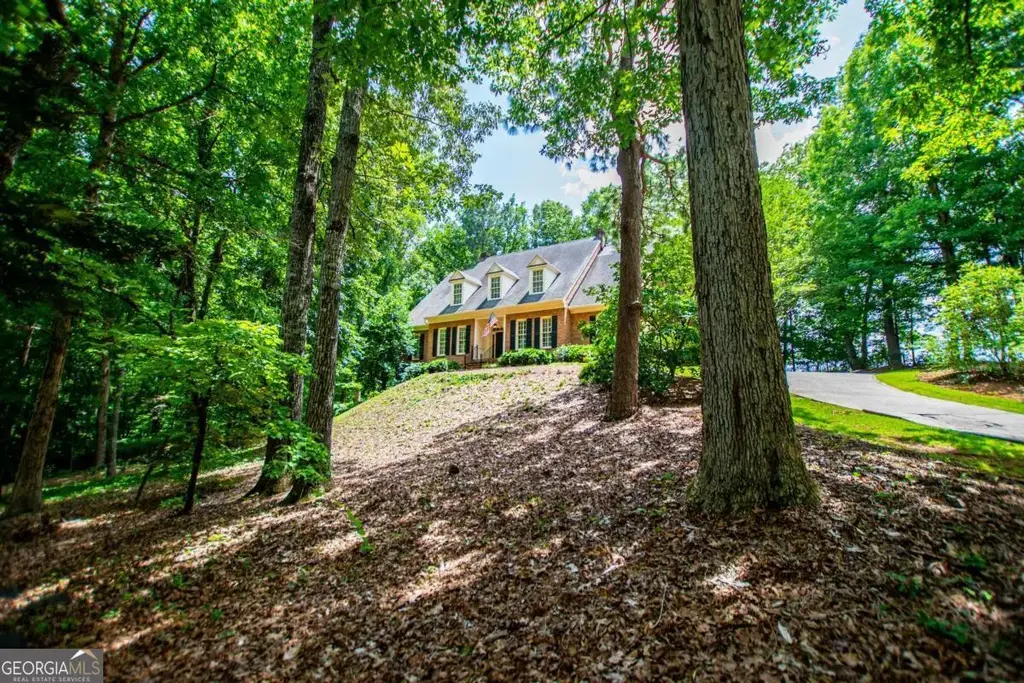36 London Way, Carrollton