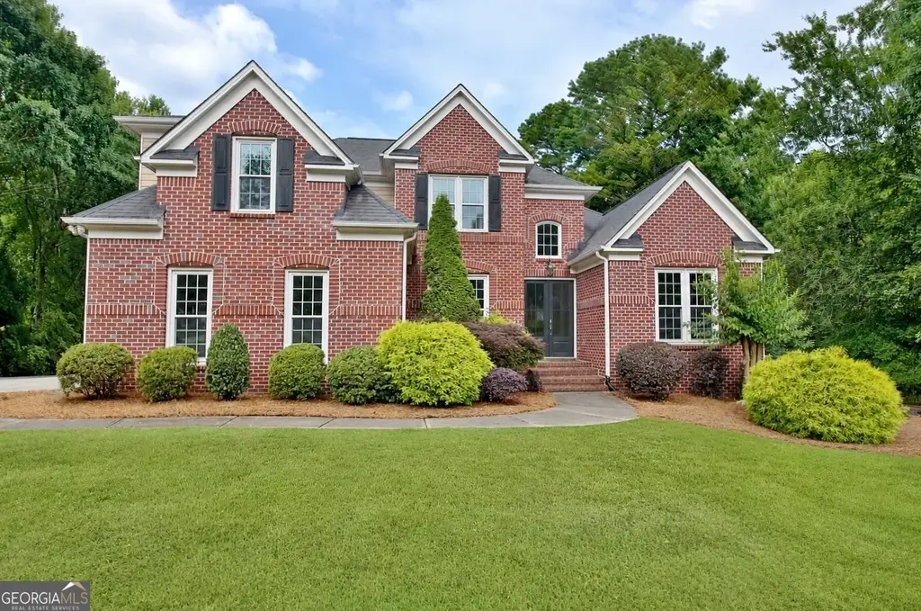 235 Longmead Drive, Fayetteville