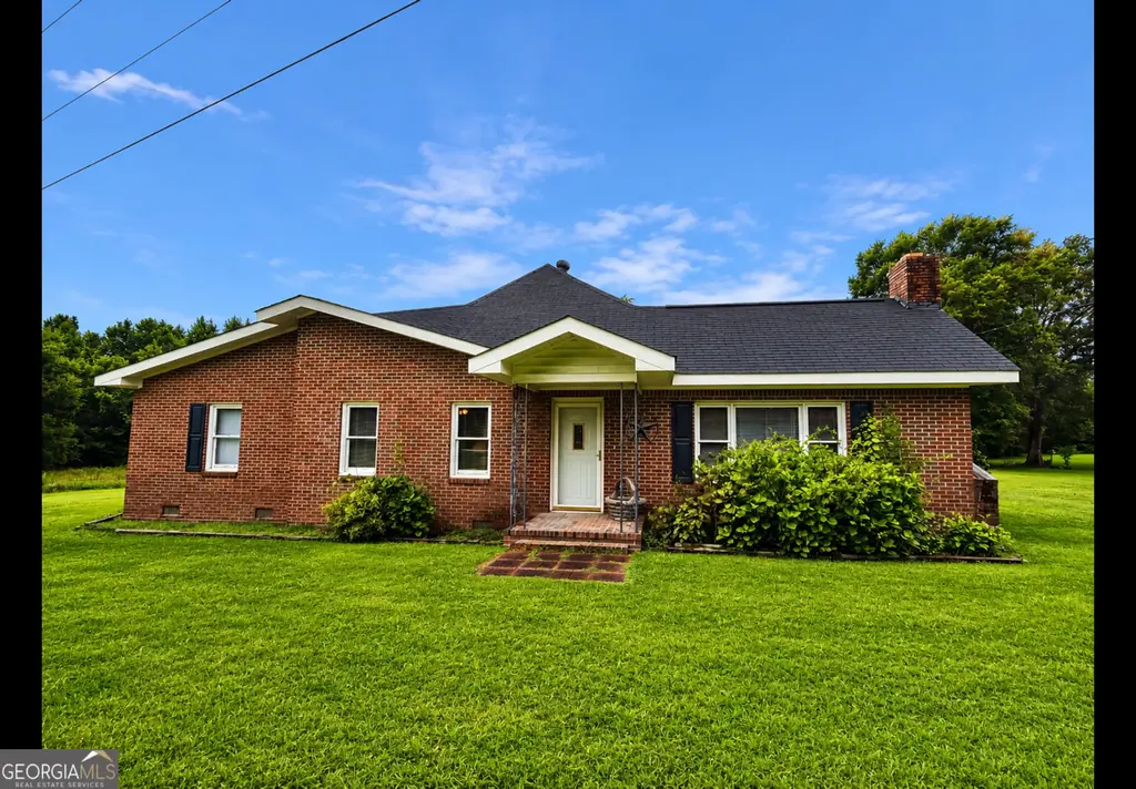 965 Hood Road, Concord