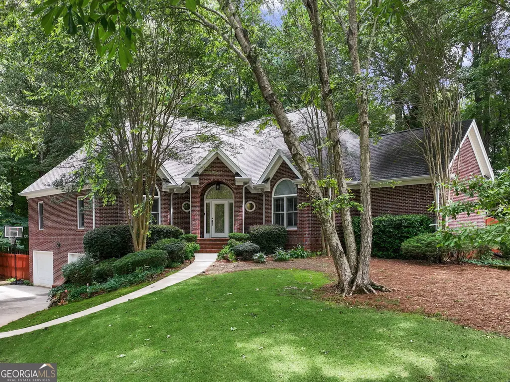 30 Couples Court, Newnan