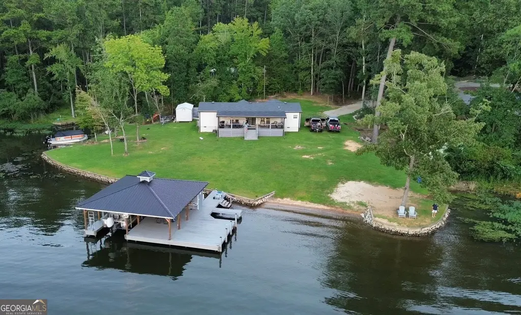 60 Bay Point, Sparta