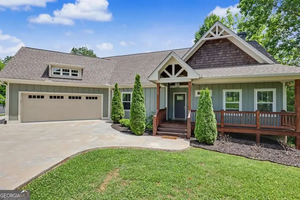 1220 Dogwood Trail, Hiawassee