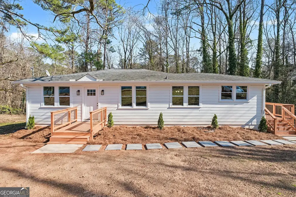 5284 Campbellton Road Sw, Atlanta