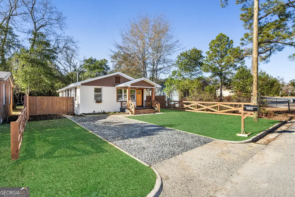 3764 Walker Avenue, Macon