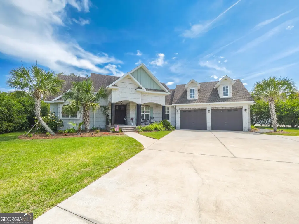 79 Manatee Court, Waverly