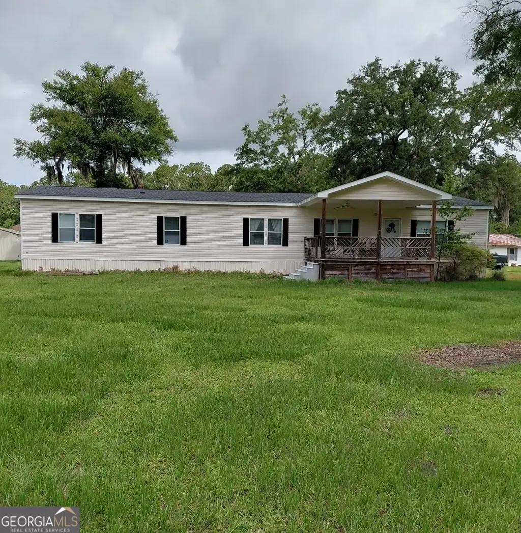 127 Hickory Bluff Drive, Waverly