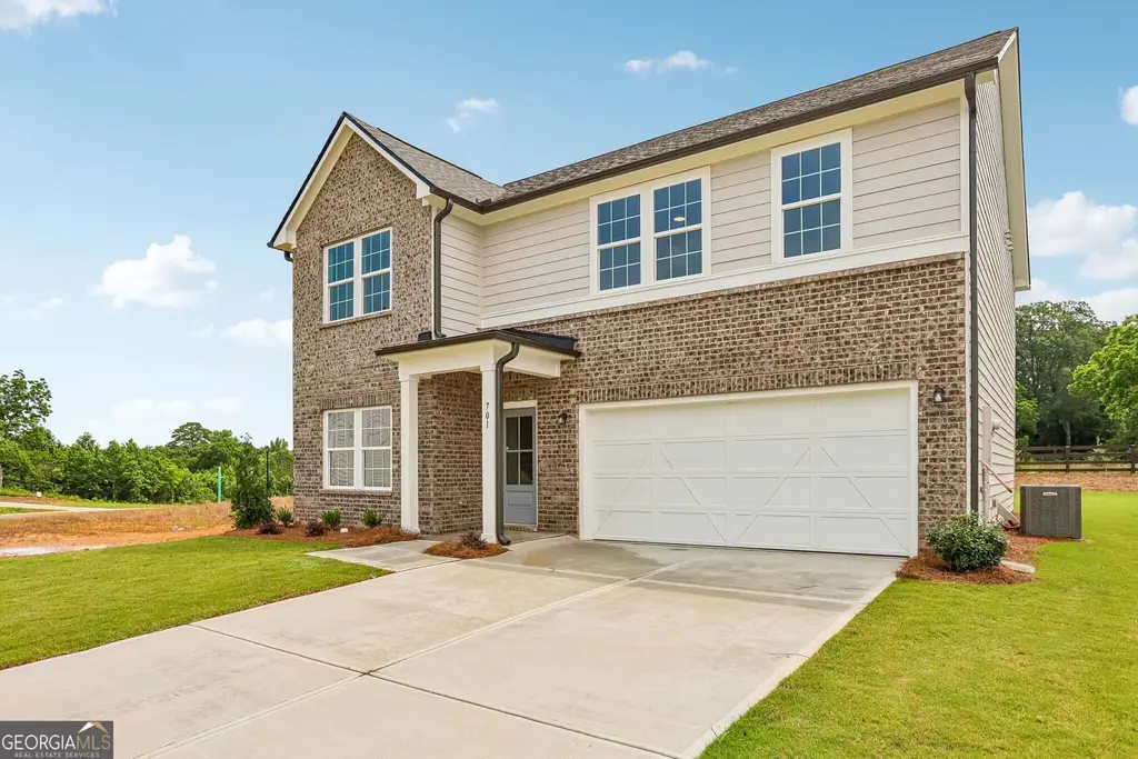 701 Mistwood Way, Cartersville