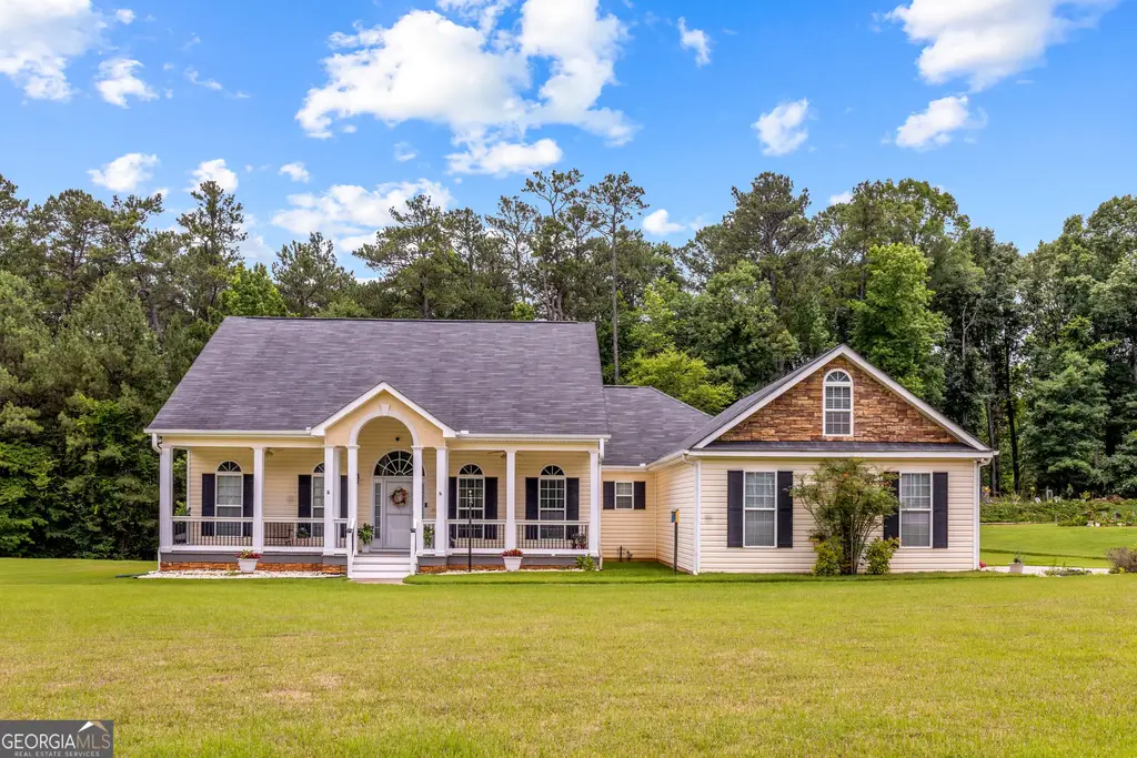 120 Copper Creek Drive, Lagrange