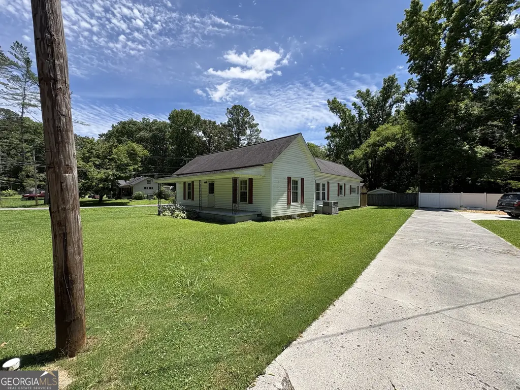208 Warthen Street, Lafayette