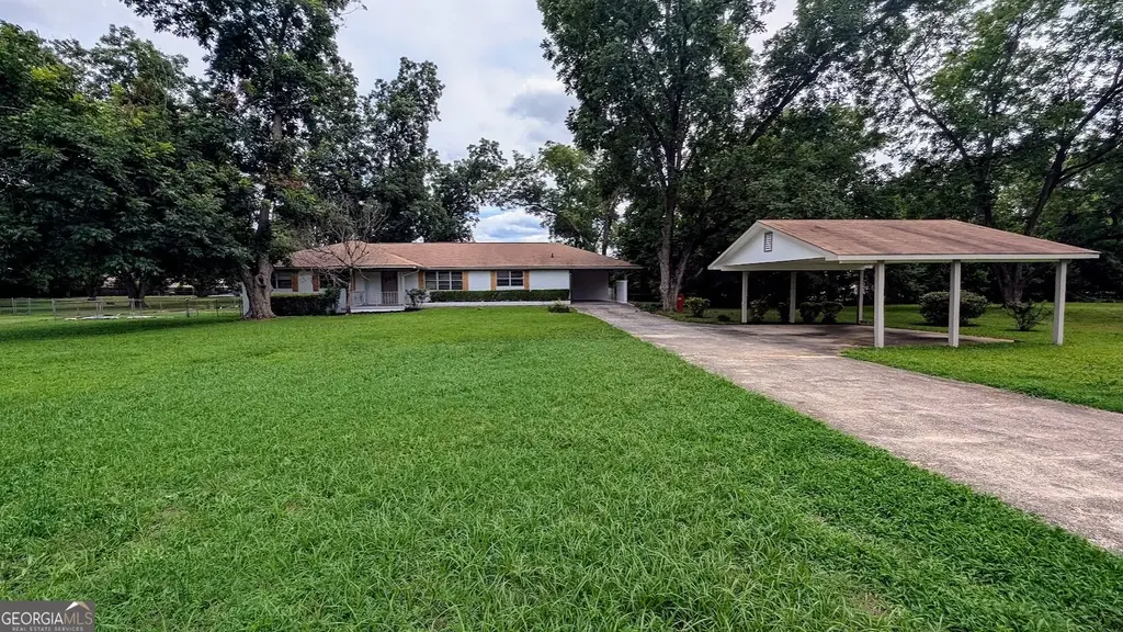 102 David Terrace, Centerville