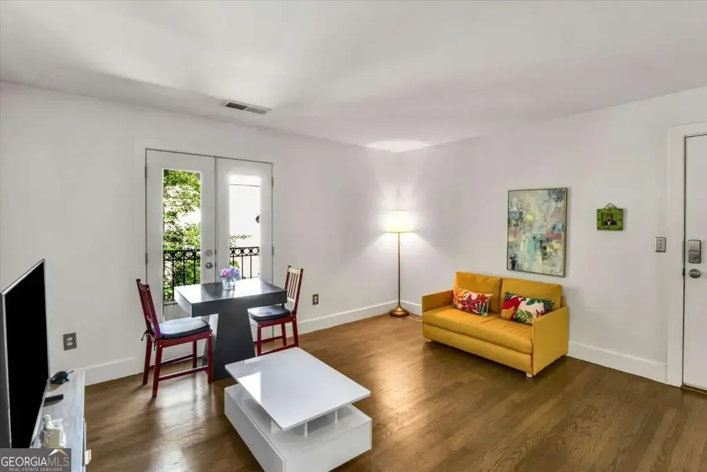 2023 Oakview Road Se 222, Atlanta