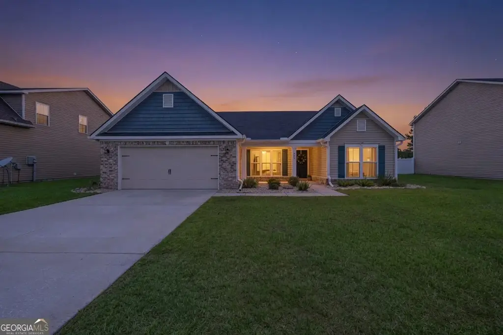 345 Daniel Trent Way, Kingsland
