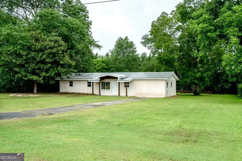 2057 Proctor Street, Rentz