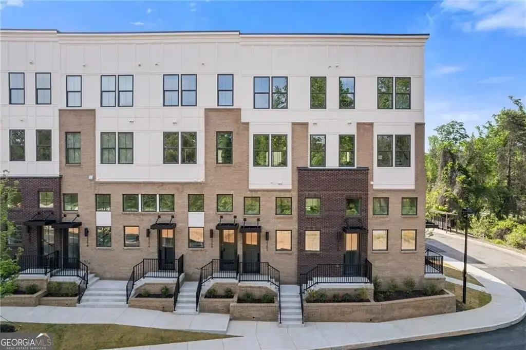 201 New Street 3205, Decatur