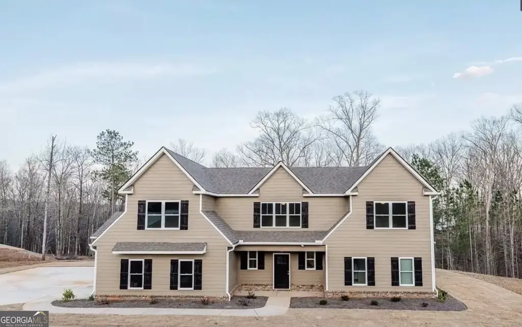 75 Creekside Court, Forsyth