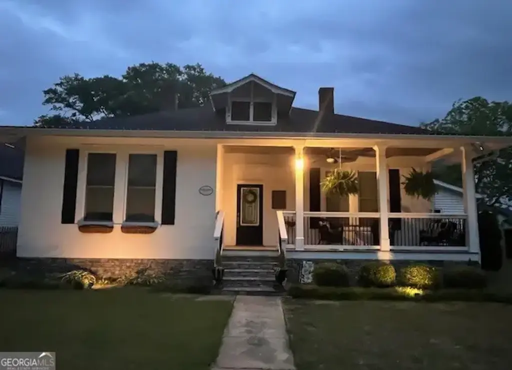 28 N Broad Street, Porterdale