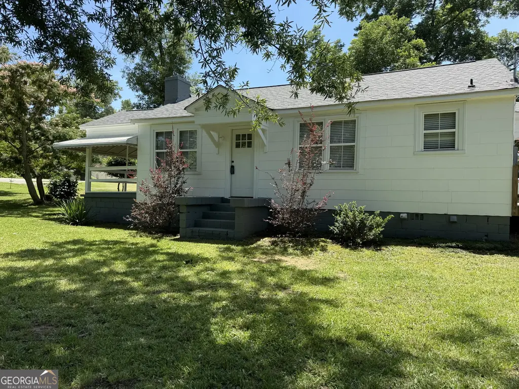 1511 W Poplar Street, Griffin