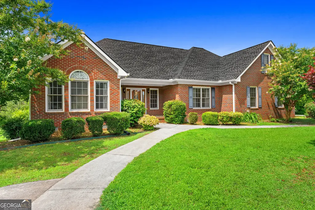 81 Valley Road, Colbert