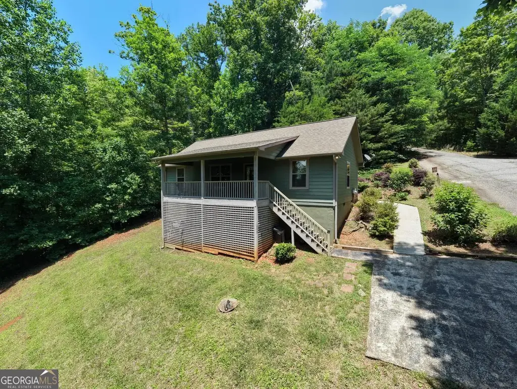 2270 Valley View Drive, Hiawassee